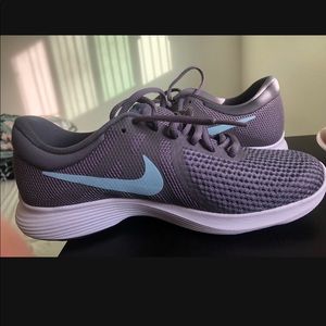 Nike womens shoes